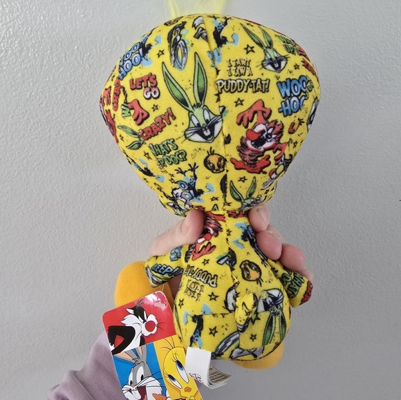 Looney Tunes Tweety Plush with Comic Print - Picture 8 of 13